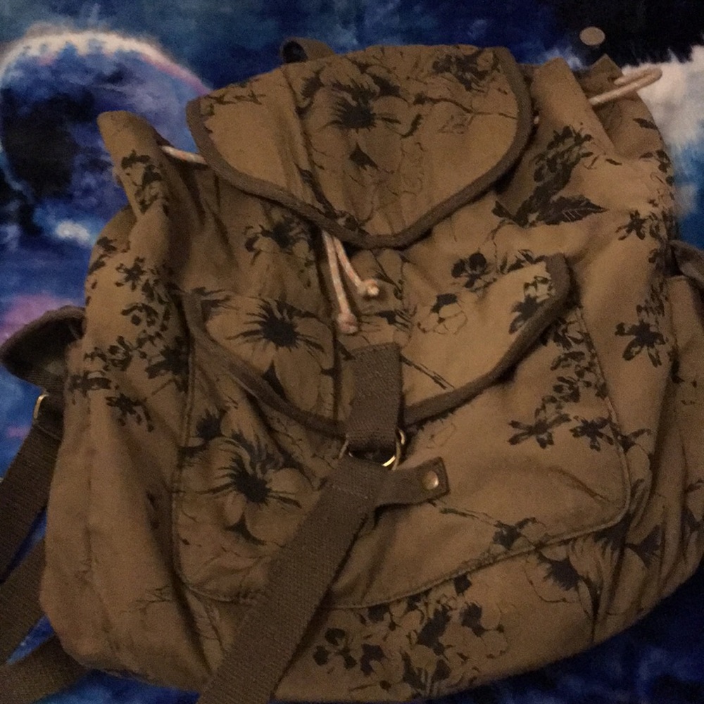 American eagle floral rucksack (army green)